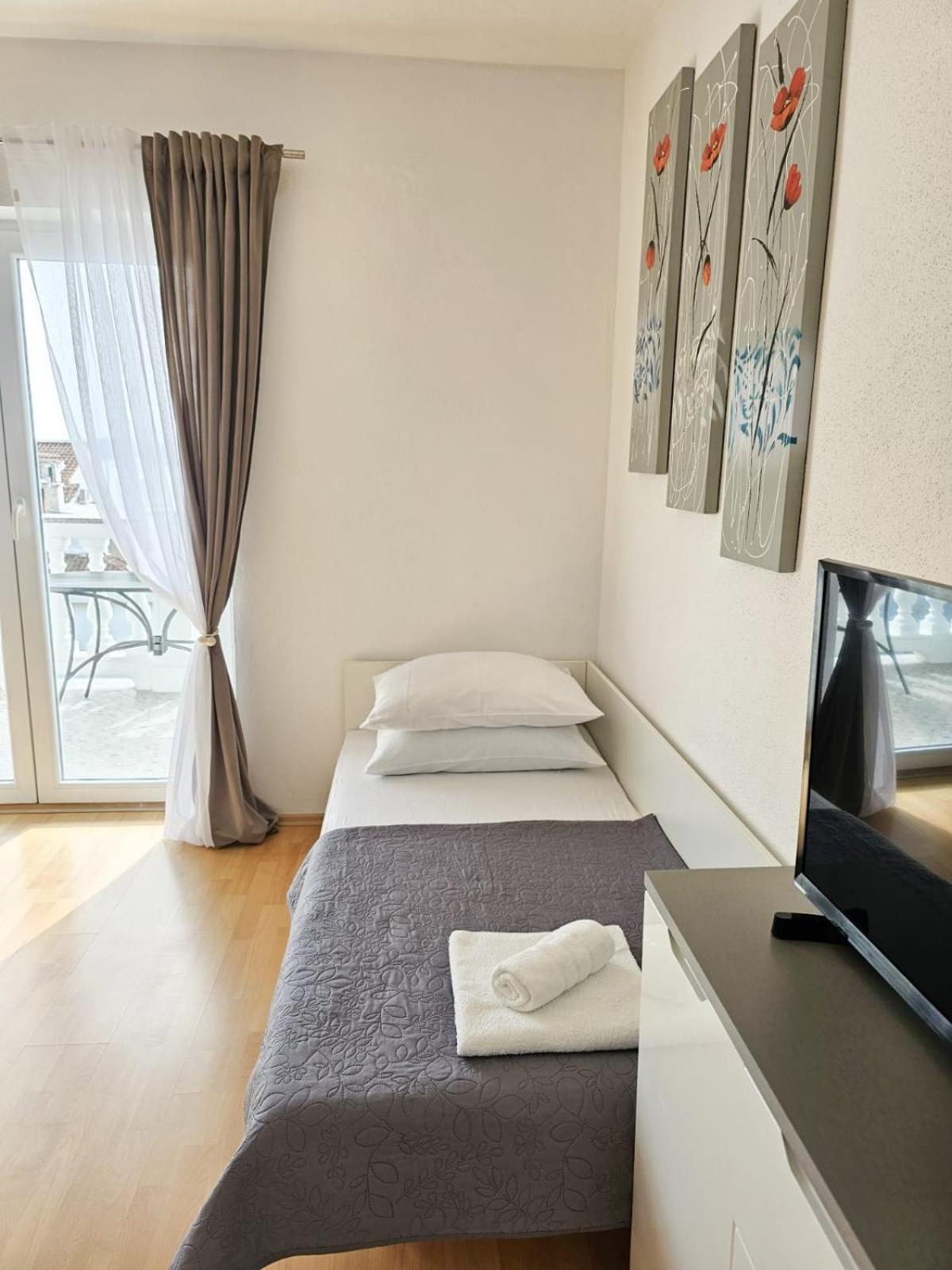 Apartments Karalic Ll Crikvenica Luaran gambar